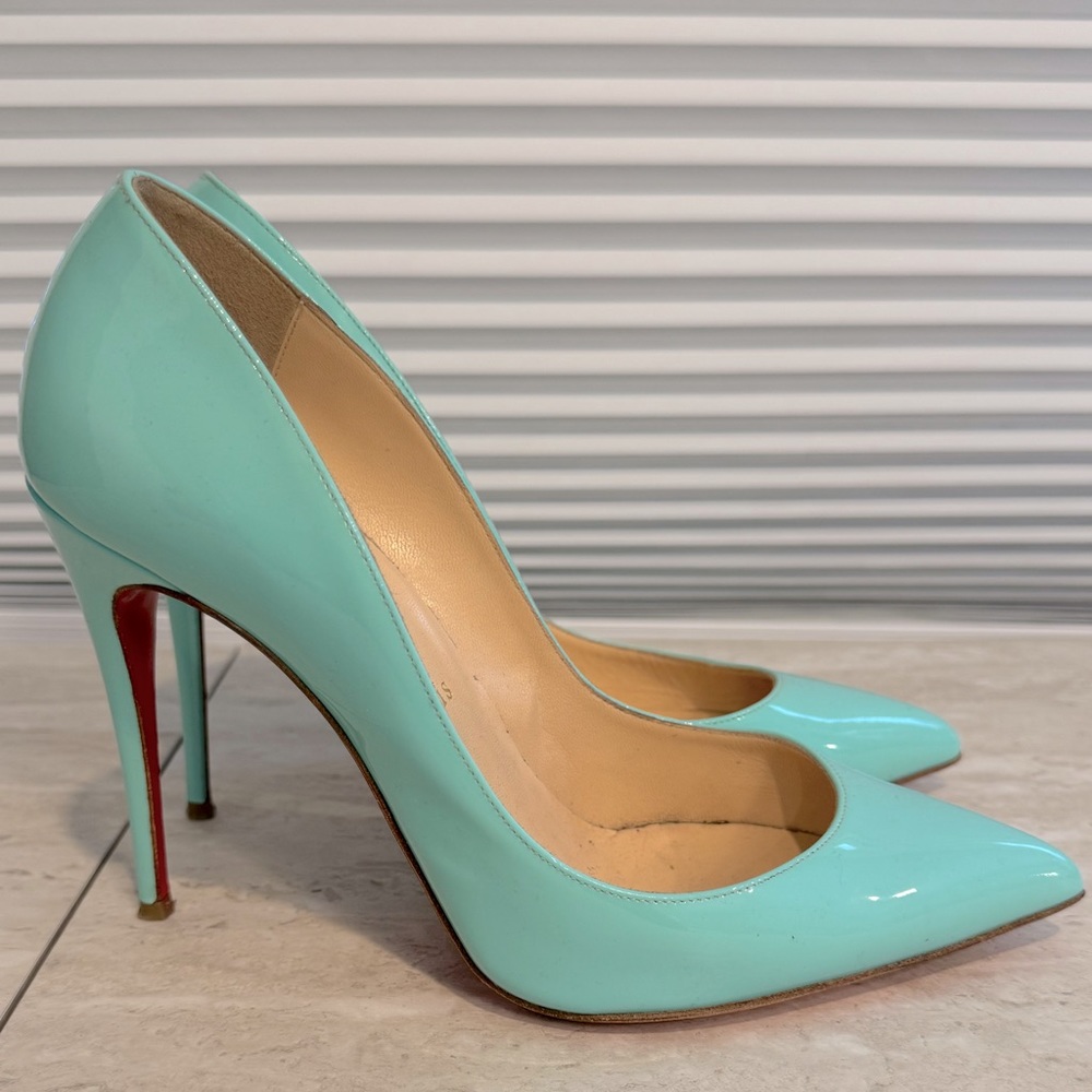 ❌SOLD❌ Christian Louboutin Mint Green Patent Leather Pigalle 38.5